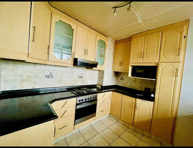 2 BEDROOM APARTMENT BLOCK FOR SALE IN SOUTH BEACH